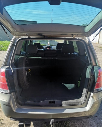 Opel Zafira cena 15900 przebieg: 33918, rok produkcji 2005 z Wrocław małe 37